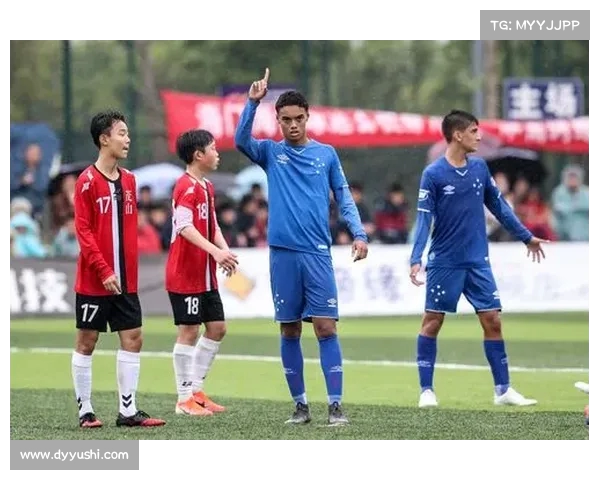 朗尼克:国家队训练如短期速成班,克鲁伊夫是我足球偶像(朗克鲁精选) 朗尼克:国家队训练如短期速成班,克鲁伊夫是我足球偶像(朗克鲁精选)